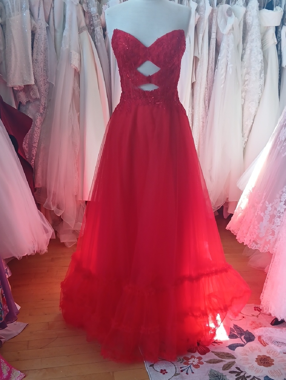 Red Strapless Sweetheart Cutout Tulle Ball Gown